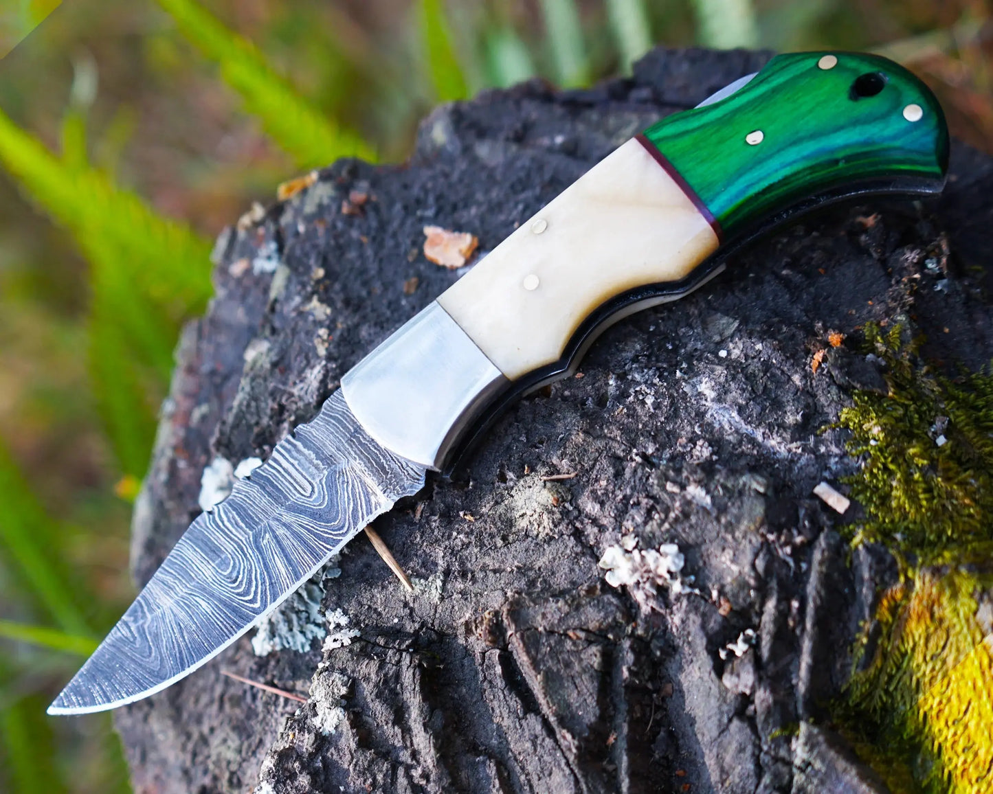 Artisan Damascus Steel Folding Knife – Handmade EDC Pocket Knife for Outdoorsmen - Prime Amigo Blades