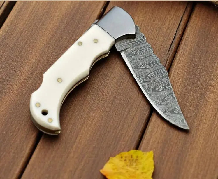 Artisan Damascus Steel Folding Knife – Handmade EDC Pocket Knife for Outdoorsmen - Prime Amigo Blades