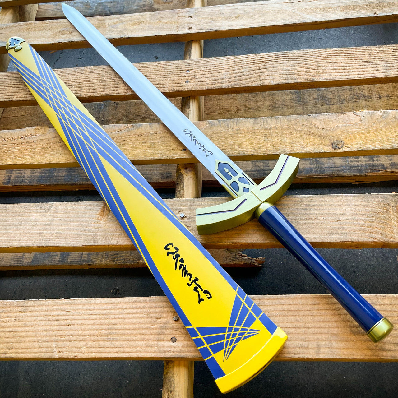Saber's Excalibur (METAL) – Display &amp; Cosplay Carbon Steel Replica Sword