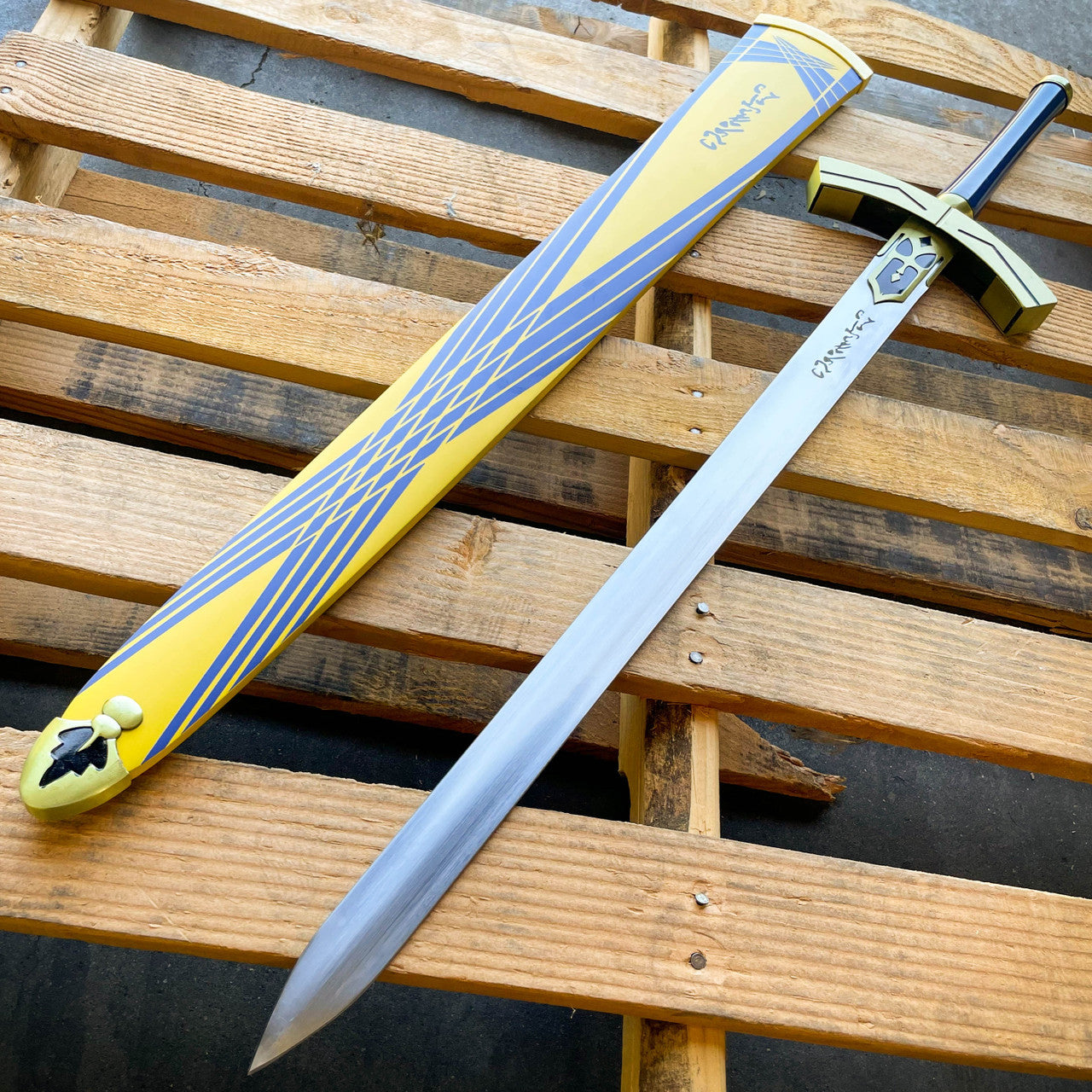 Saber's Excalibur (METAL) – Display &amp; Cosplay Carbon Steel Replica Sword