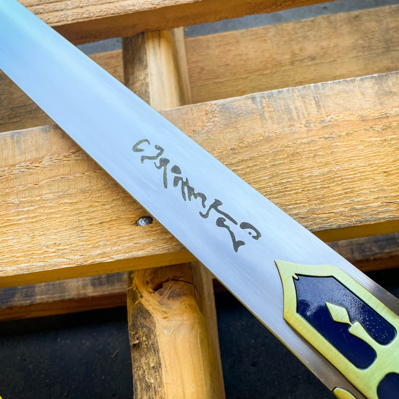 Saber's Excalibur (METAL) – Display &amp; Cosplay Carbon Steel Replica Sword